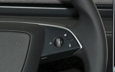 Tesla Model Y I, 2025 год, 5 650 000 рублей, 37 фотография
