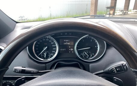 Mercedes-Benz GL-Класс, 2012 год, 1 880 000 рублей, 17 фотография