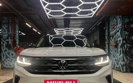 Volkswagen Atlas I, 2021 год, 4 200 000 рублей, 4 фотография
