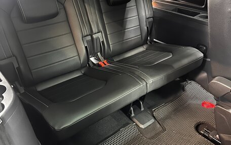 Volkswagen Atlas I, 2021 год, 4 200 000 рублей, 26 фотография