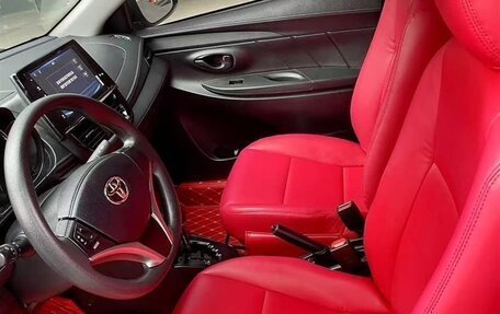 Toyota Vios III, 2022 год, 1 070 000 рублей, 8 фотография