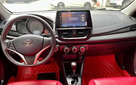 Toyota Vios III, 2022 год, 1 070 000 рублей, 7 фотография