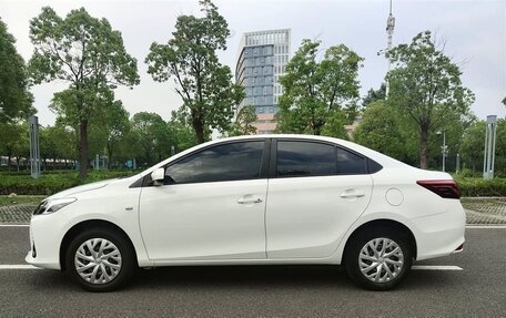 Toyota Vios III, 2022 год, 1 020 000 рублей, 7 фотография
