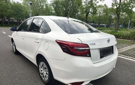 Toyota Vios III, 2022 год, 1 020 000 рублей, 8 фотография