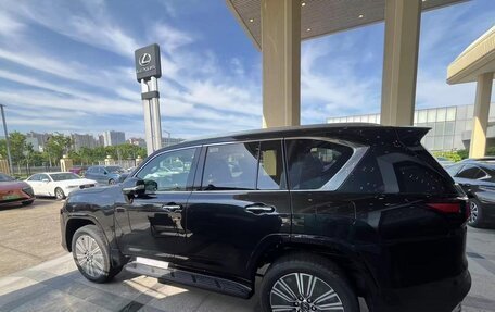 Lexus LX, 2024 год, 22 699 000 рублей, 2 фотография