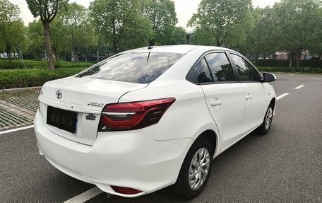 Toyota Vios III, 2022 год, 1 020 000 рублей, 10 фотография