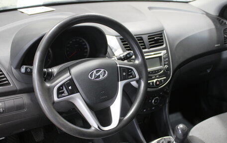 Hyundai Solaris II рестайлинг, 2012 год, 615 000 рублей, 10 фотография