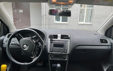 Volkswagen Polo VI (EU Market), 2016 год, 1 200 000 рублей, 16 фотография