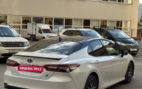Toyota Camry, 2021 год, 3 150 000 рублей, 7 фотография