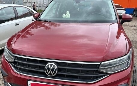 Volkswagen Tiguan II, 2021 год, 3 000 000 рублей, 6 фотография