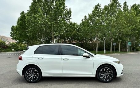 Volkswagen Golf VIII, 2021 год, 1 550 000 рублей, 7 фотография