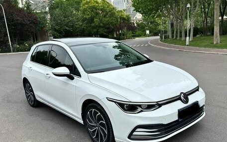 Volkswagen Golf VIII, 2021 год, 1 550 000 рублей, 2 фотография