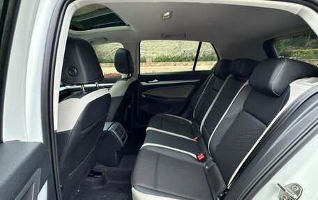 Volkswagen Golf VIII, 2021 год, 1 550 000 рублей, 16 фотография