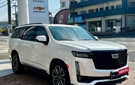 Cadillac Escalade V, 2024 год, 15 170 000 рублей, 3 фотография