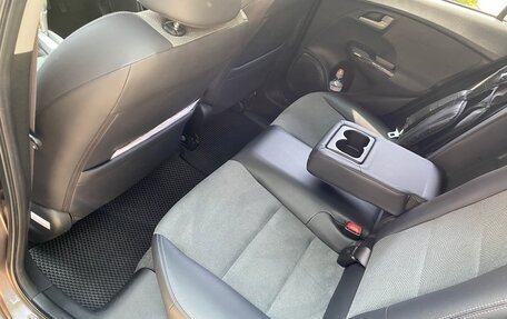 Honda Insight II рестайлинг, 2012 год, 1 220 000 рублей, 22 фотография