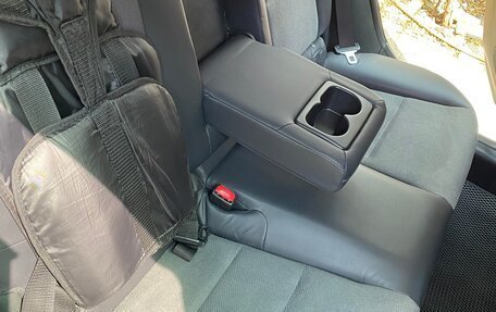 Honda Insight II рестайлинг, 2012 год, 1 220 000 рублей, 23 фотография