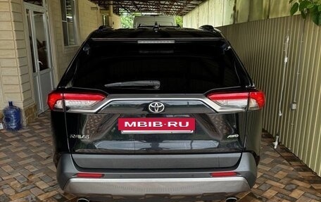 Toyota RAV4, 2020 год, 3 400 000 рублей, 6 фотография