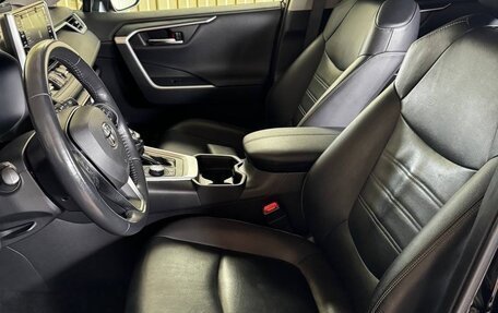 Toyota RAV4, 2020 год, 3 400 000 рублей, 12 фотография