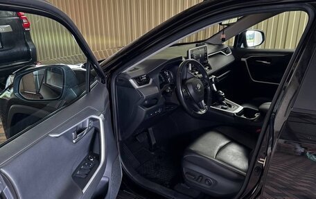 Toyota RAV4, 2020 год, 3 400 000 рублей, 10 фотография
