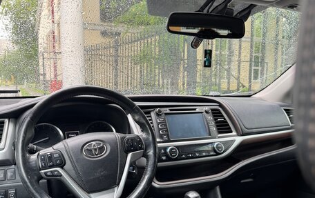 Toyota Highlander III, 2014 год, 2 686 000 рублей, 7 фотография