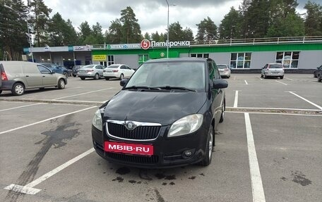 Skoda Fabia II, 2009 год, 800 000 рублей, 2 фотография