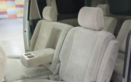 Toyota Alphard III, 2002 год, 1 700 000 рублей, 14 фотография