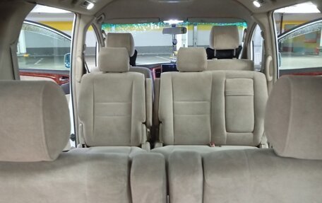 Toyota Alphard III, 2002 год, 1 700 000 рублей, 17 фотография