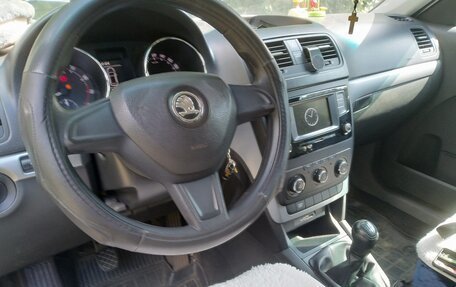 Skoda Yeti I рестайлинг, 2015 год, 1 200 000 рублей, 5 фотография