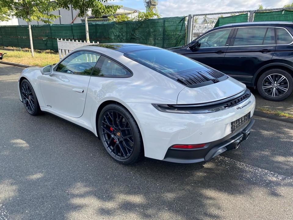 Porsche 911 992, 2025 год, 32 000 000 рублей, 3 фотография