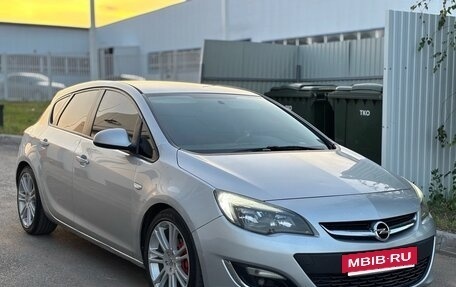 Opel Astra J, 2012 год, 610 000 рублей, 3 фотография
