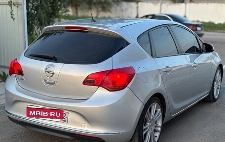 Opel Astra J, 2012 год, 610 000 рублей, 4 фотография