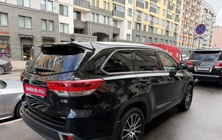 Toyota Highlander III, 2019 год, 3 200 000 рублей, 6 фотография
