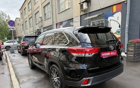 Toyota Highlander III, 2019 год, 3 200 000 рублей, 5 фотография