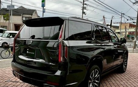 Cadillac Escalade V, 2024 год, 15 375 000 рублей, 7 фотография