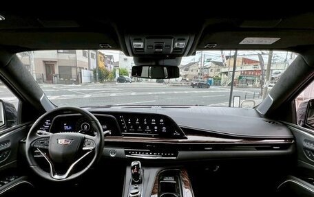 Cadillac Escalade V, 2024 год, 15 375 000 рублей, 9 фотография