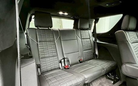 Cadillac Escalade V, 2024 год, 15 375 000 рублей, 16 фотография