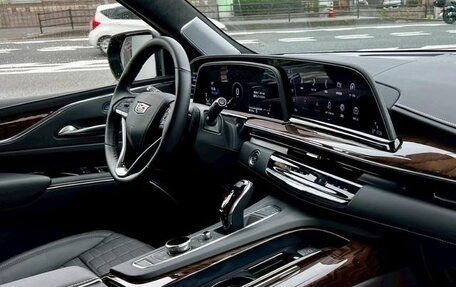 Cadillac Escalade V, 2024 год, 15 375 000 рублей, 14 фотография