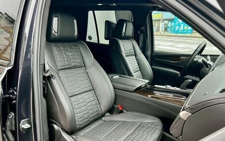 Cadillac Escalade V, 2024 год, 15 375 000 рублей, 13 фотография