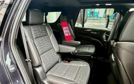 Cadillac Escalade V, 2024 год, 15 375 000 рублей, 15 фотография