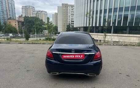 Mercedes-Benz C-Класс, 2018 год, 3 200 000 рублей, 4 фотография
