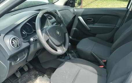 Renault Logan II, 2018 год, 570 000 рублей, 8 фотография