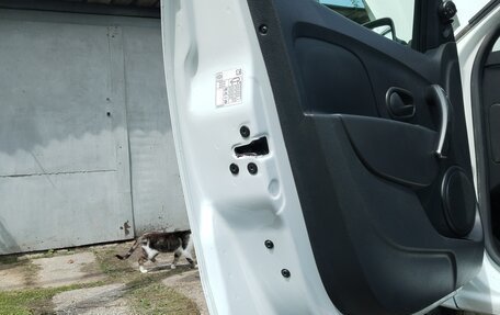 Renault Logan II, 2018 год, 570 000 рублей, 14 фотография