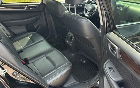 Subaru Outback IV рестайлинг, 2018 год, 2 000 000 рублей, 13 фотография