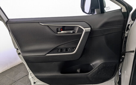 Toyota RAV4, 2021 год, 3 120 000 рублей, 19 фотография