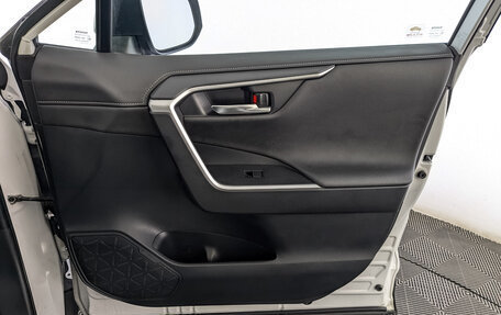 Toyota RAV4, 2021 год, 3 120 000 рублей, 25 фотография