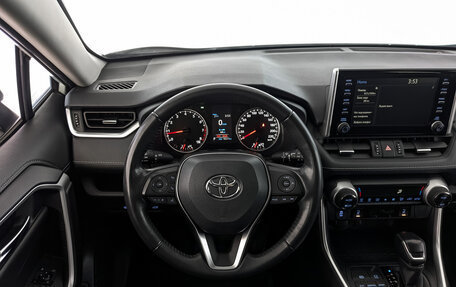 Toyota RAV4, 2021 год, 3 120 000 рублей, 22 фотография