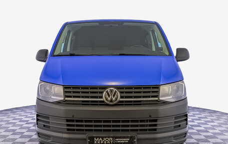 Volkswagen Transporter T6 рестайлинг, 2017 год, 2 650 000 рублей, 2 фотография