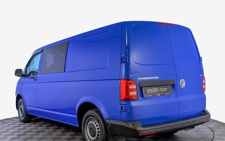 Volkswagen Transporter T6 рестайлинг, 2017 год, 2 650 000 рублей, 7 фотография