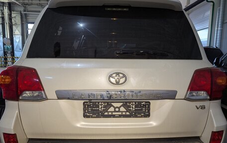 Toyota Land Cruiser 200, 2013 год, 2 480 000 рублей, 4 фотография