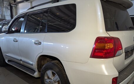 Toyota Land Cruiser 200, 2013 год, 2 480 000 рублей, 3 фотография